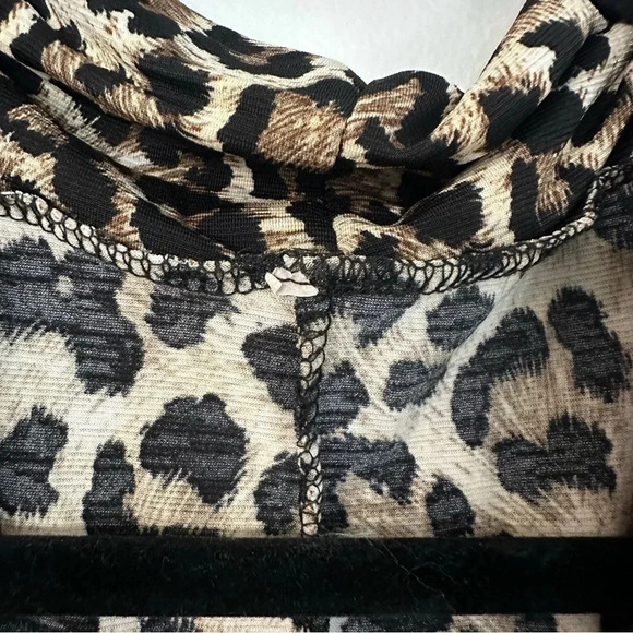 Women’s Boutique Long Sleeve Cheetah Print Open Front Drape Cardigan GUC - Picture 5 of 7